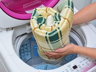 Bí quyết giặt chăn mền rất hiệu quả - đều có thể tự sắm cho mình một chiếc máy giặt, vậy sử dụng máy giặt để Nước sát khuẩn tay nhanh khô giặt chăn mền như thế nào nhanh chóng tiếc kiệm mà còn đảm bảo tuổi thọ của máy giặ