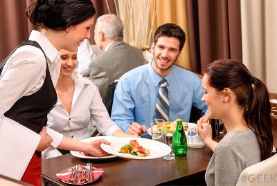 Cách đào tạo nhân viên phục vụ nhà hàng  - iếp tới đánh giá và sự hài lòng của khách hàng. Vì thế công tác đào tạo  cho họ kỹ năng phục vụ chuyên nghiệp cần được triển khai thực hiện  thường xuyên và có kế hoạch cụ thể.
Tham kh