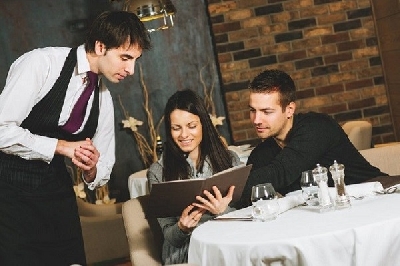 Để trở thành nhân viên nhà hàng, khách sạn cần có kỹ năng gì -  Khách sạn tài năng, chuyên nghiệp, đồng thời mang lại cơ hội thăng tiến dễ dàng.
 
Trong bất kỳ các lĩnh vực kinh doanh đặc biệt là Nhà hàng – Khách sạn, các kỹ năng mềm ngày càng được đá