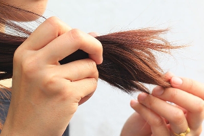 Hô biến mái tóc xơ bằng nguyên liệu thường gặp - u, gây bong tróc, gàu, ngứa và kích ứng.

Ngoài điều kiện thời tiết, giới chuyên gia cho rằng chúng ta còn máy hút bụi công nghiệp túi vải mắc một số sai lầm có thể khiến tình trạng tóc càng th