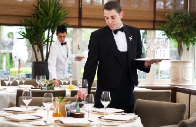 Mô tả công việc của nhân viên phục vụ nhà hàng, khách sạn - u nhất với thực khách, nhân viên Phục vụ cần trang bị kỹ năng chuyên môn, giao tiếp, xử lý tình huống… đầy đủ.
Nhu cầu nhân viên Phục vụ tại nhà hàng, khách sạn ngày càng tăng. Chính vì v